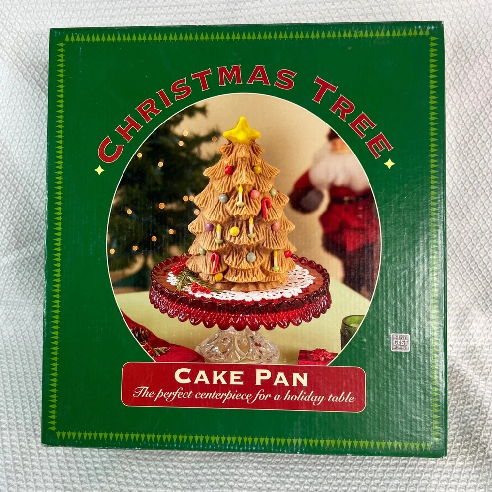 Nordic Ware Christmas Tree Cake‎ Pan 3D Stand Up Cast Aluminum 9 Cup Holiday USA